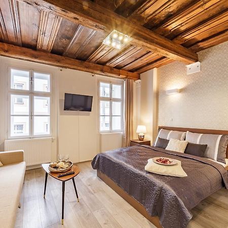 Downtown Royal Apartments Ceske Budejovice Luaran gambar