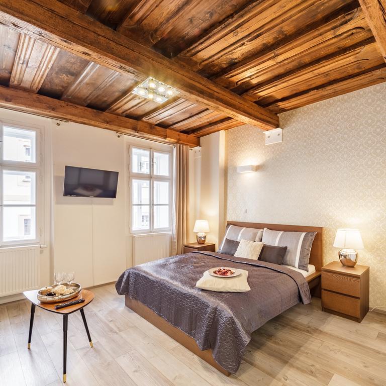 Downtown Royal Apartments Ceske Budejovice Luaran gambar