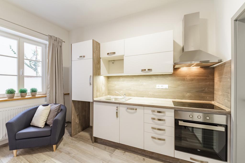 Downtown Royal Apartments Ceske Budejovice Luaran gambar