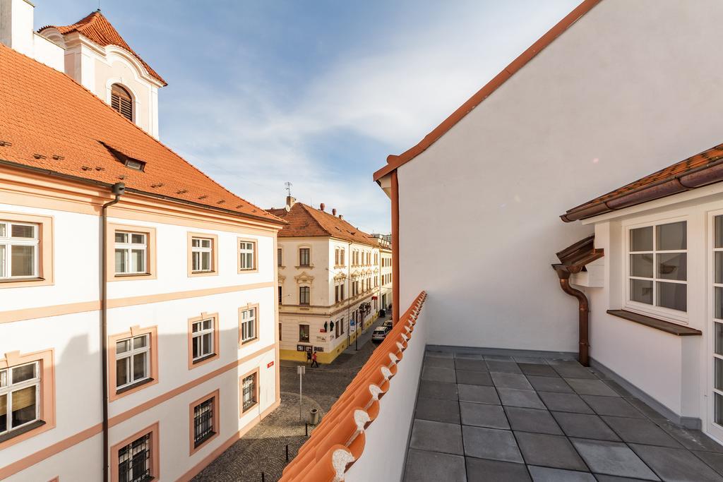 Downtown Royal Apartments Ceske Budejovice Luaran gambar