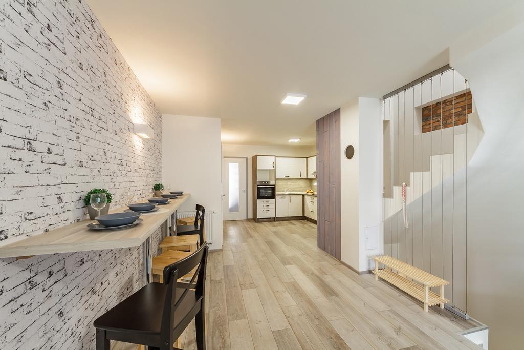Downtown Royal Apartments Ceske Budejovice Luaran gambar